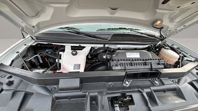 Used 2022 Chevrolet Express 3500 LS image 30
