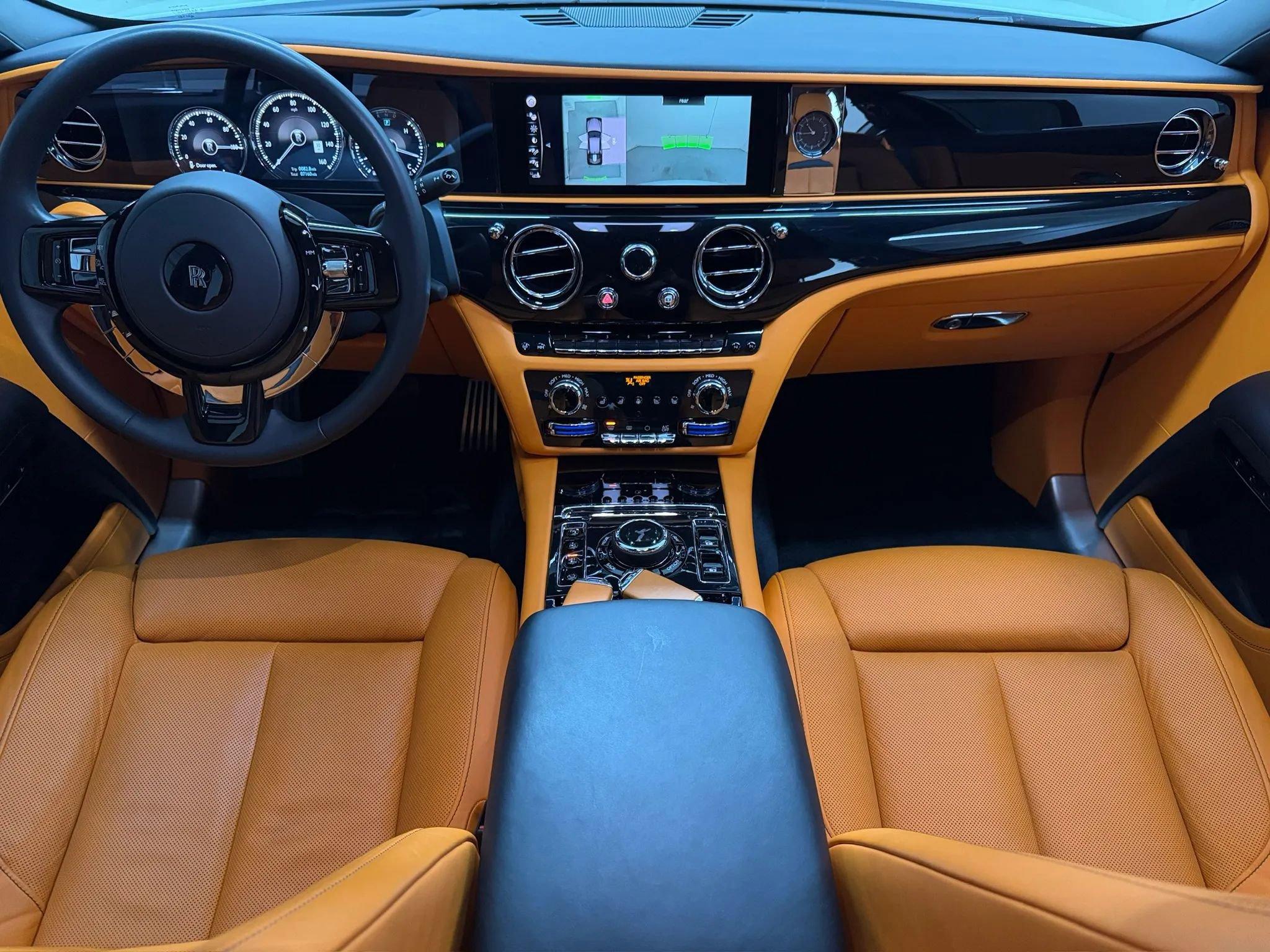 Used 2022 Rolls-Royce Ghost AWD/4WD image 2