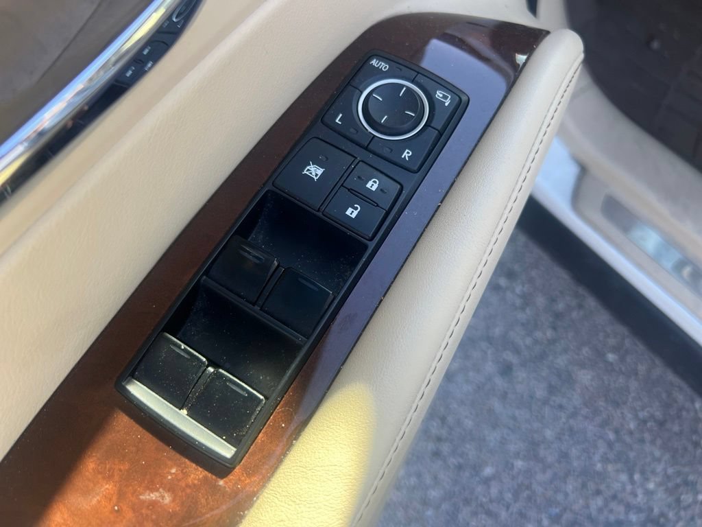 Used 2013 Lexus RX 450h AWD w/ Navigation Pkg image 18