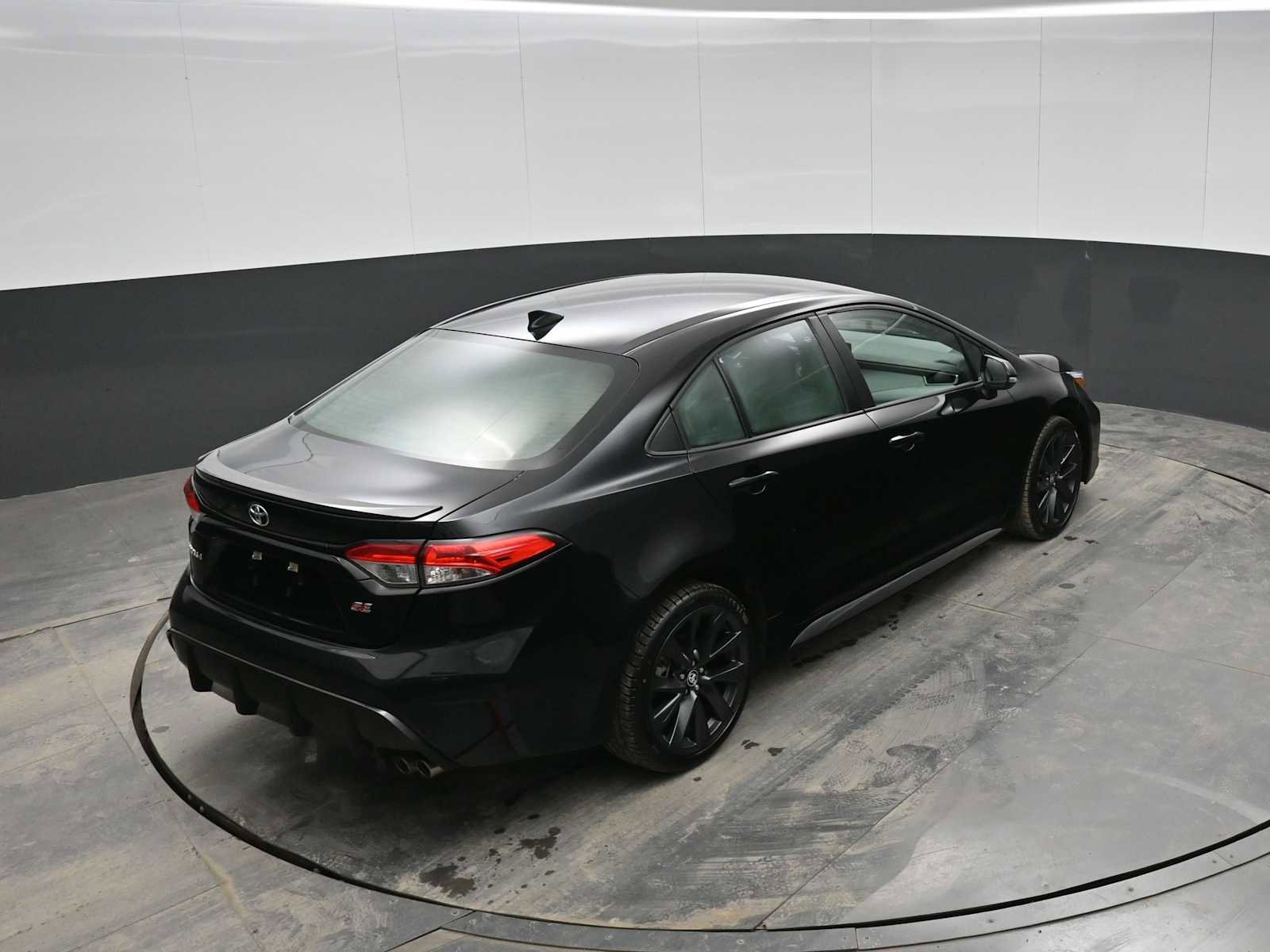 Used 2024 Toyota Corolla SE image 28