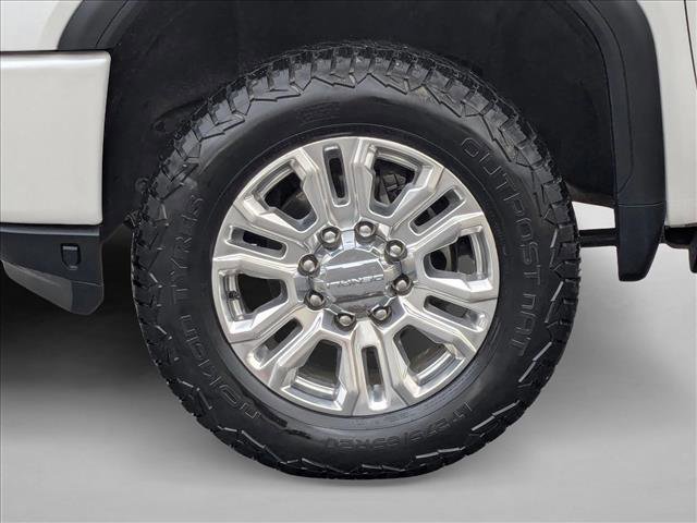 Certified 2022 GMC Sierra 3500 Denali image 23