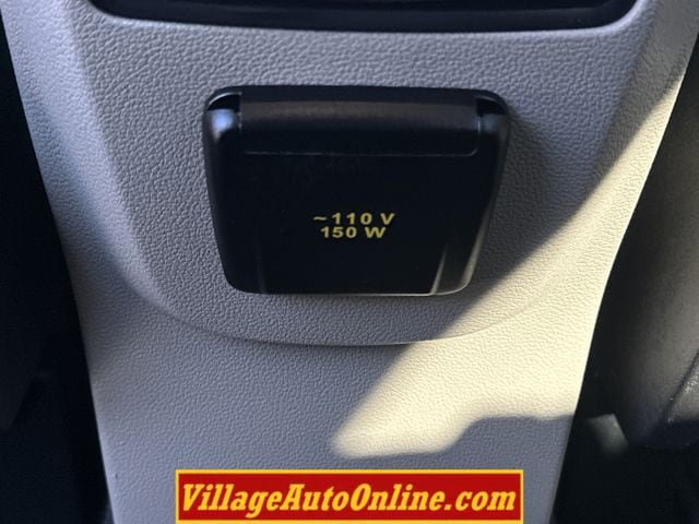 Used 2017 Ford Escape Titanium w/ Equipment Group 301A FWD image 35