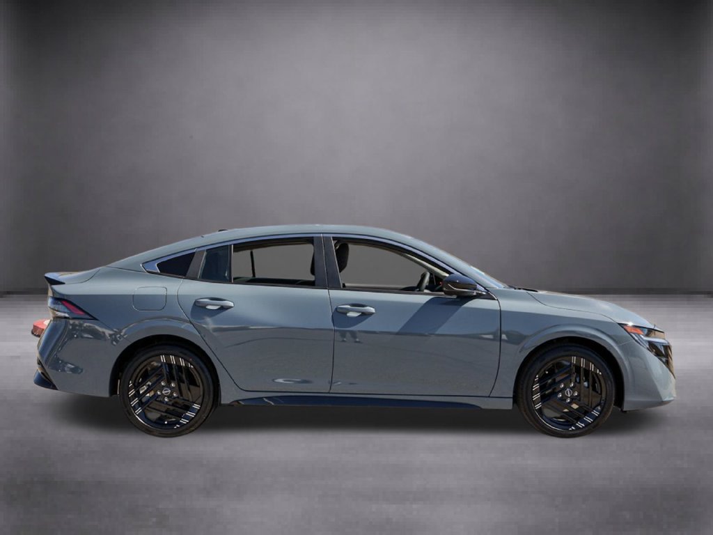 New 2027 Nissan Sentra SR FWD image 3