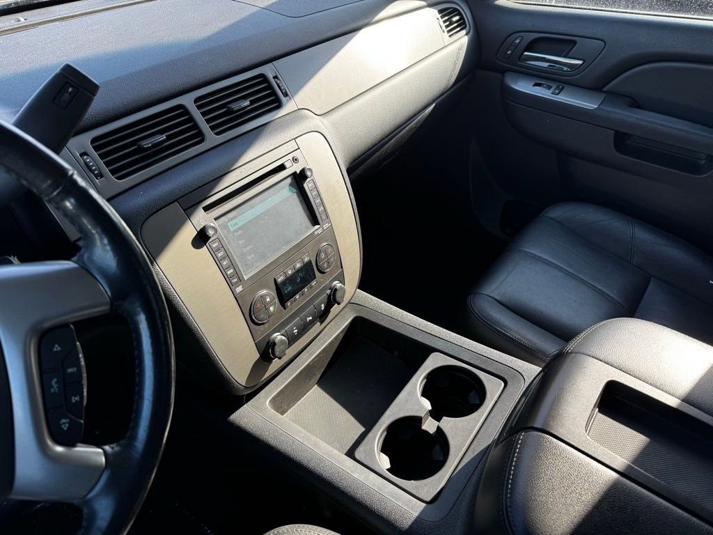 Used 2012 Chevrolet Avalanche LT image 17