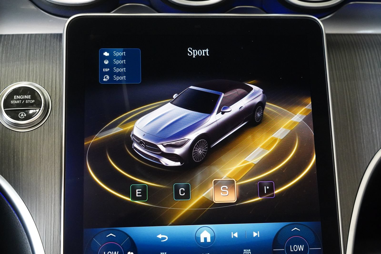 Certified 2025 Mercedes-Benz CLE 450 4MATIC Cabriolet image 26