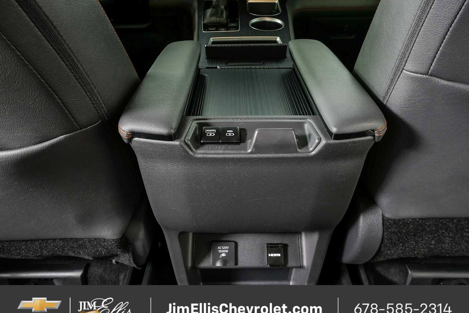 Used 2021 Toyota Sienna XSE w/ XSE Plus Package FWD image 19