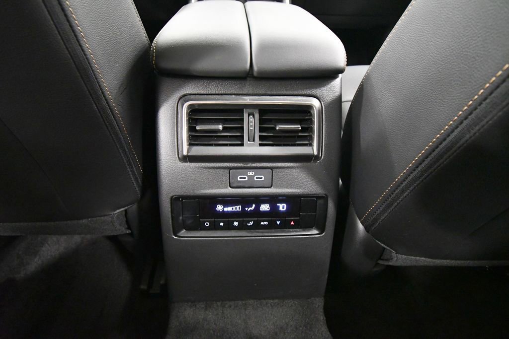 Used 2024 MAZDA CX-90 Plug-In Hybrid w/ Preferred AWD/4WD image 17