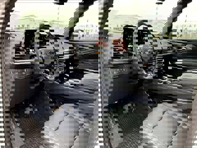 New 2026 Chevrolet Traverse LT w/ Driver Confidence Package image 8