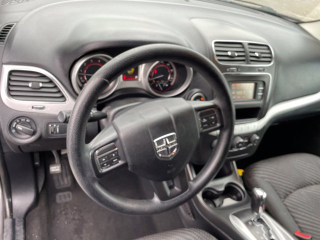 Used 2016 Dodge Journey SE w/ Flexible Seating Group FWD image 25
