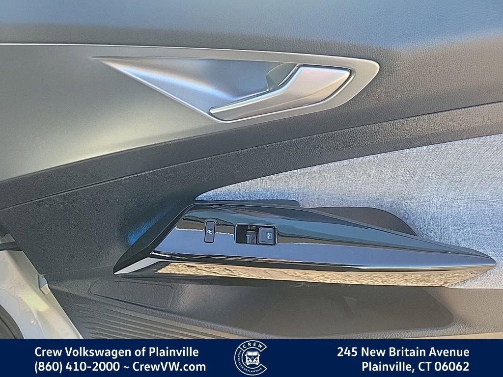 Certified 2023 Volkswagen ID.4 Pro image 41