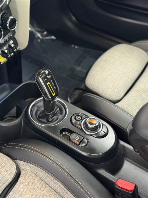 Used 2020 MINI Cooper SE w/ 6.5" Touchscreen Package FWD image 15