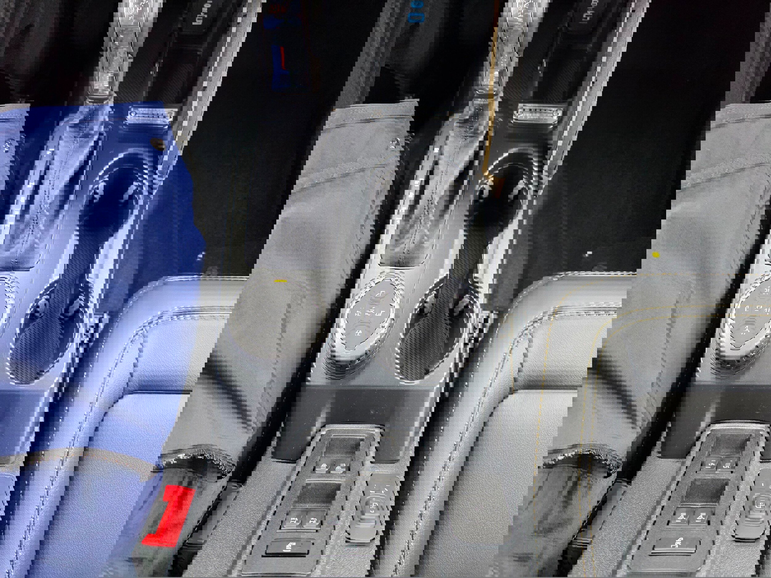 New 2025 Ford Bronco Badlands image 21