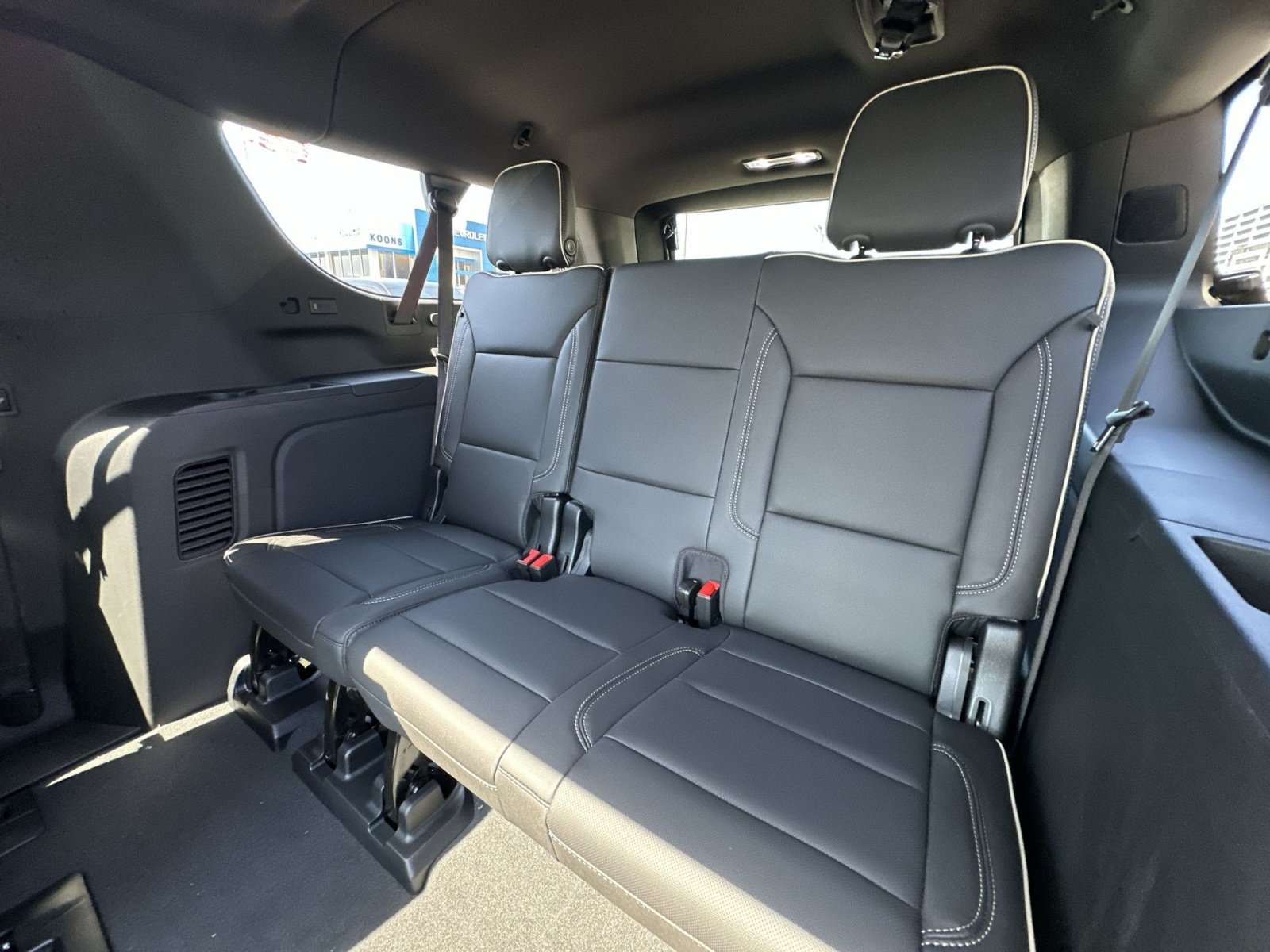 New 2026 Chevrolet Suburban Premier AWD/4WD image 26