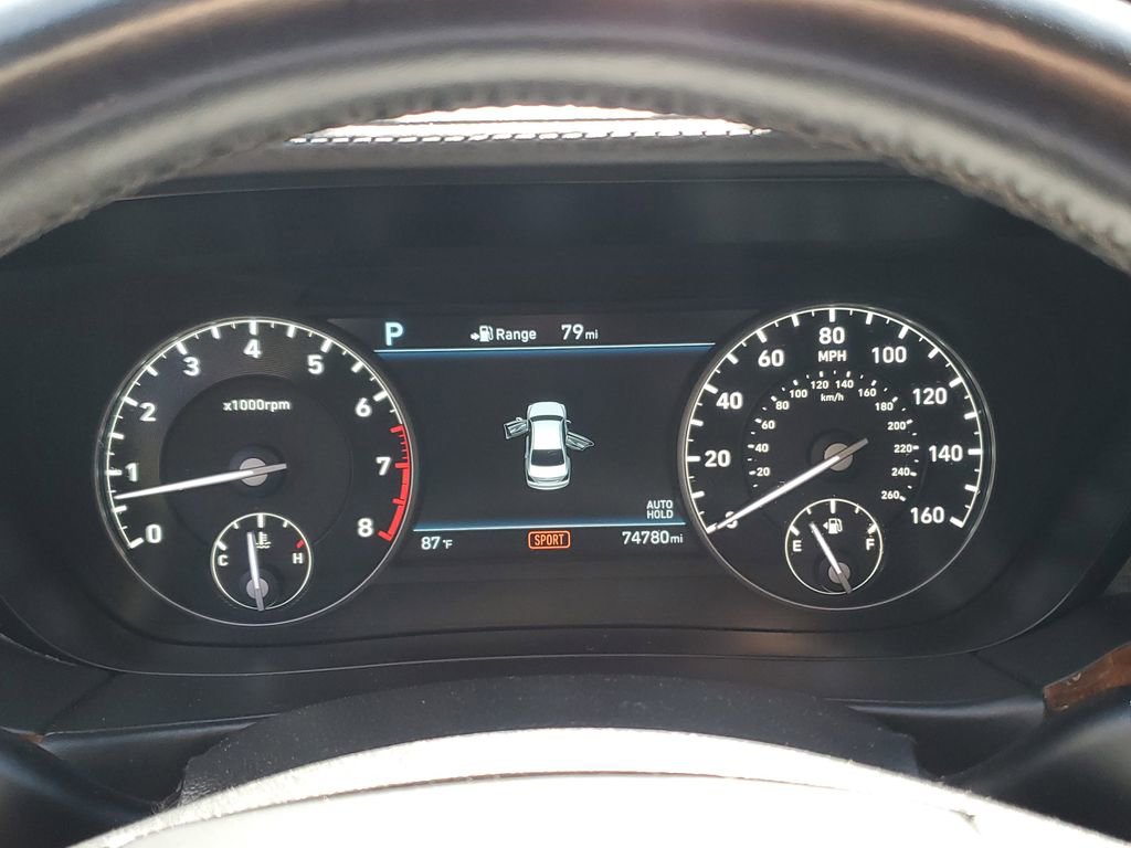 Used 2017 Genesis G90 3.3T Premium image 27