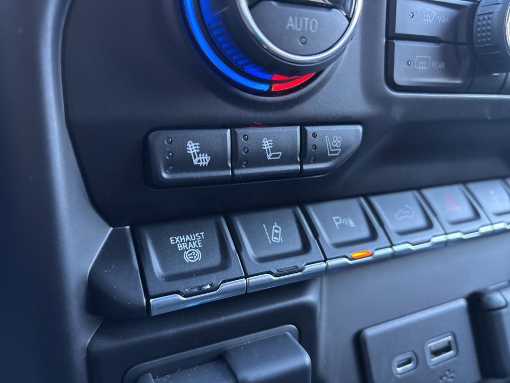 Certified 2023 Chevrolet Silverado 2500 High Country w/ Z71 Off-Road Package image 27