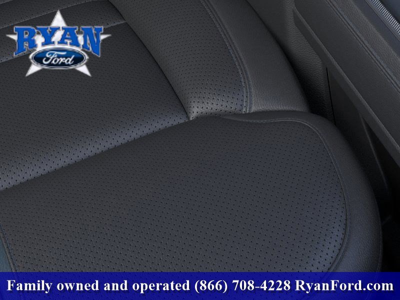 New 2026 Ford F250 Platinum w/ FX4 Off-Road Package image 16