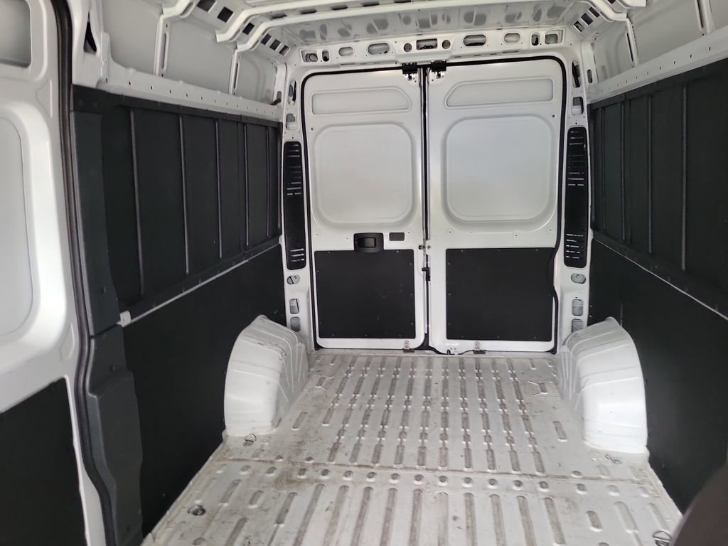 Used 2025 RAM ProMaster 2500 w/ Convenience Group FWD image 14