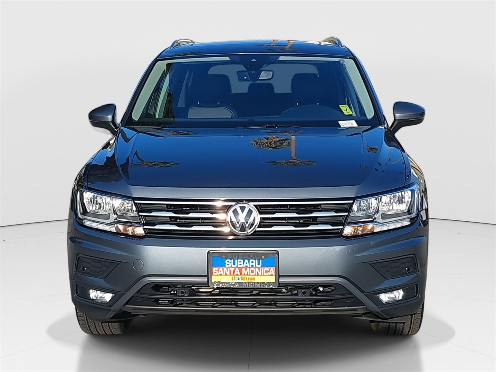 Used 2021 Volkswagen Tiguan SEL image 2