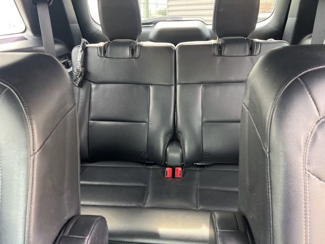 Used 2020 Ford Explorer XLT w/ Equipment Group 202A AWD/4WD image 19