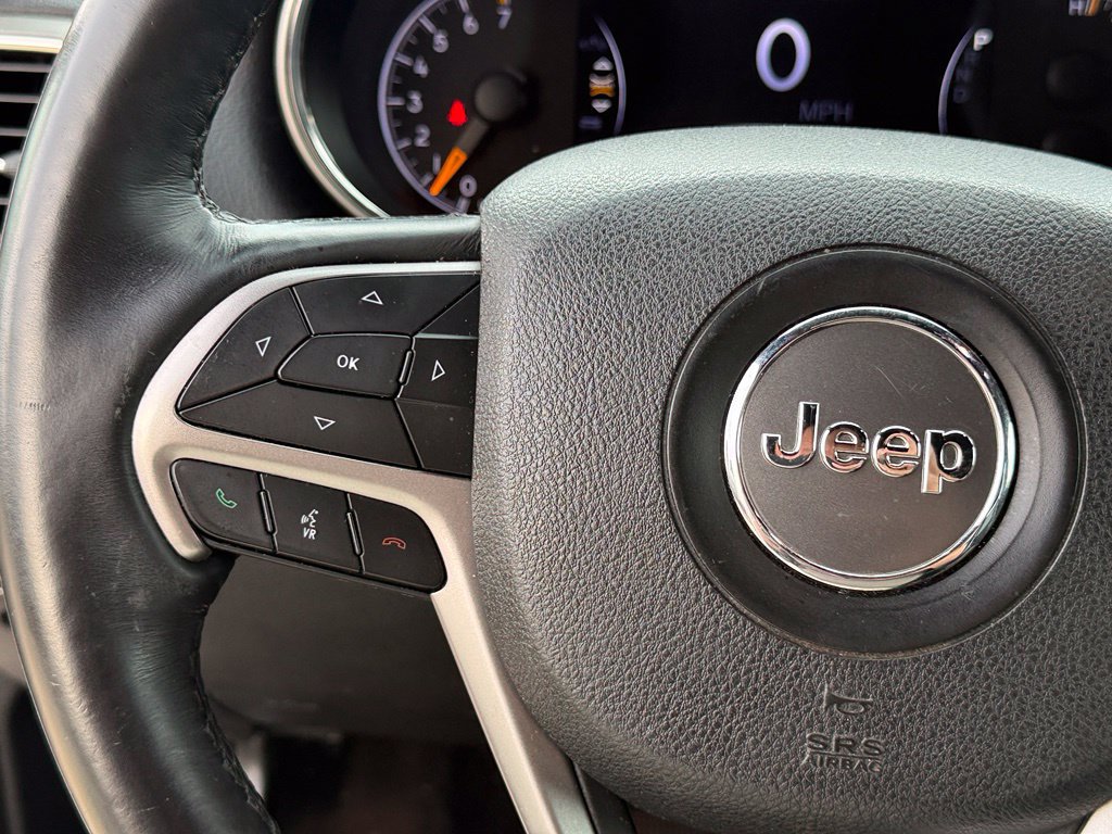 Used 2018 Jeep Grand Cherokee Altitude AWD/4WD image 15
