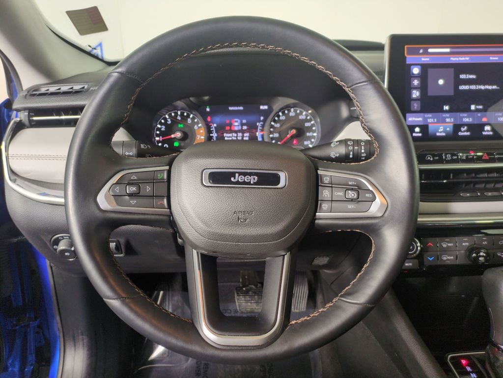 Used 2022 Jeep Compass Limited image 17