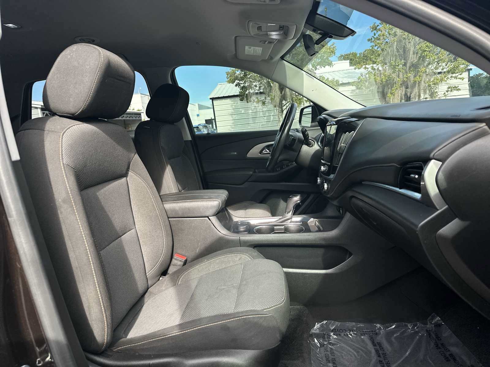 Used 2019 Chevrolet Traverse LT FWD image 19
