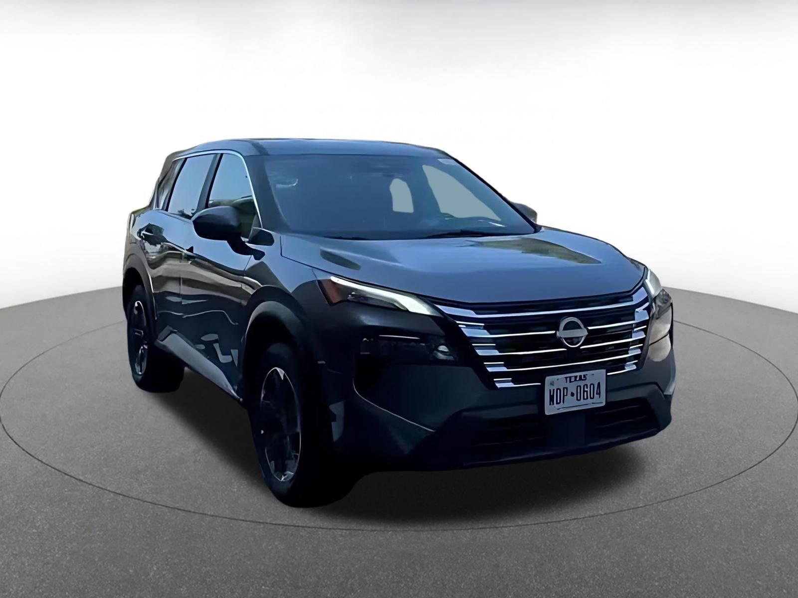 Used 2025 Nissan Rogue SV FWD image 3