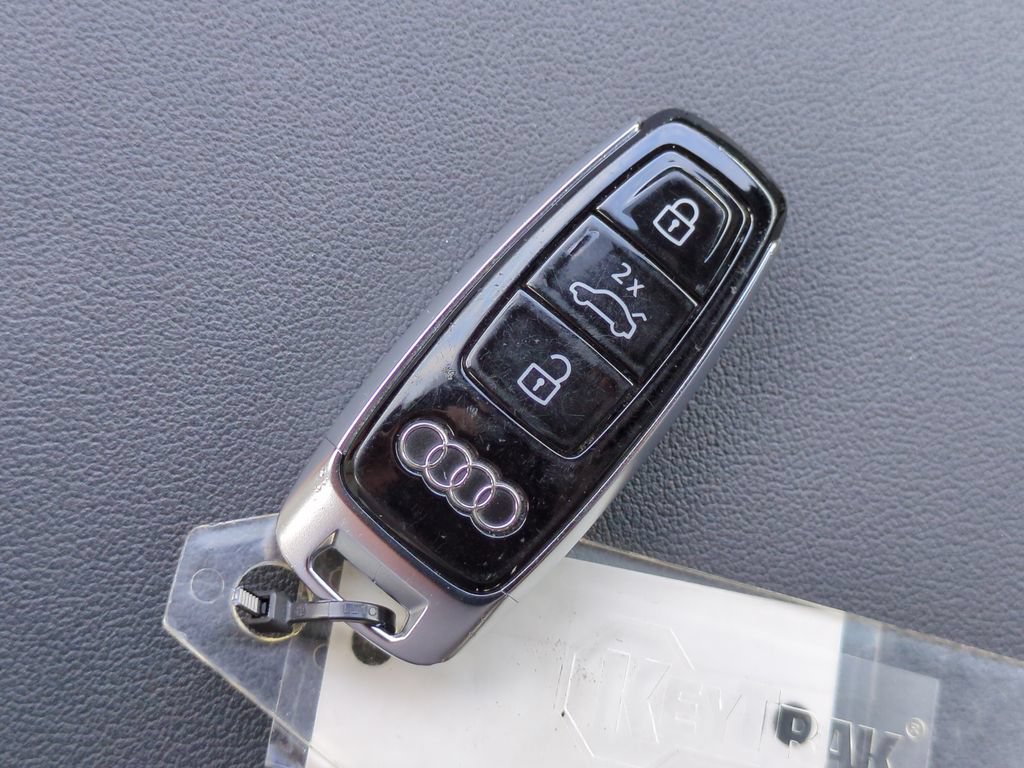 Used 2025 Audi Q7 3.0T Premium Plus AWD/4WD image 29