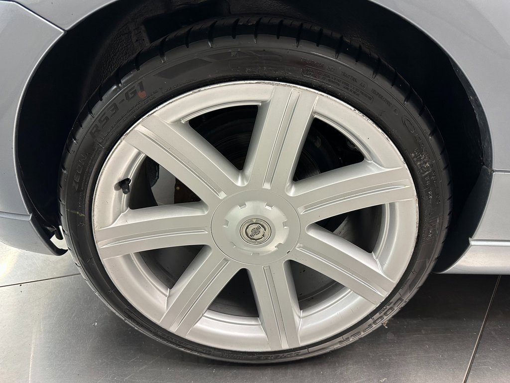 Used 2005 Chrysler Crossfire Limited image 27