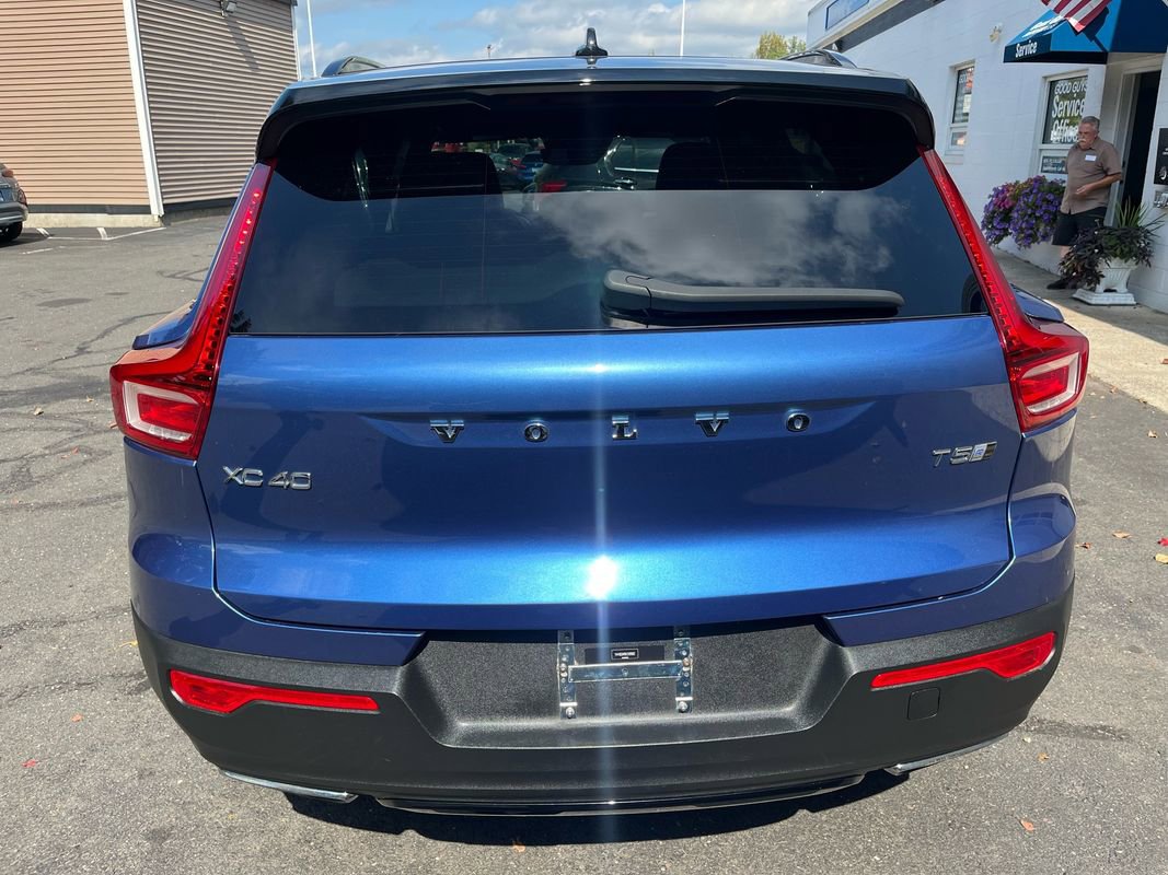 Used 2019 Volvo XC40 T5 R-Design image 22
