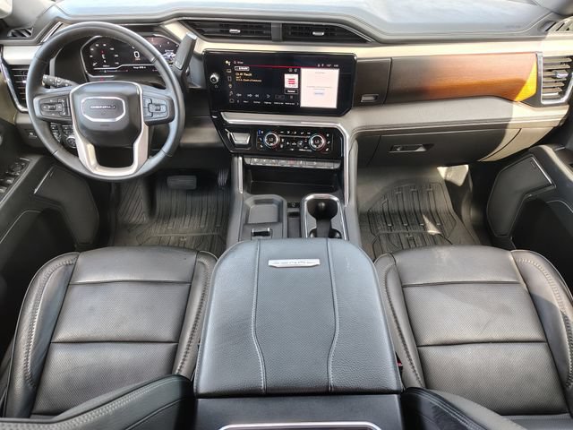 Used 2025 GMC Sierra 2500 Denali w/ Denali Reserve Package AWD/4WD image 7