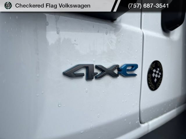 Used 2023 Jeep Wrangler Unlimited w/ Cold Weather Group AWD/4WD image 8