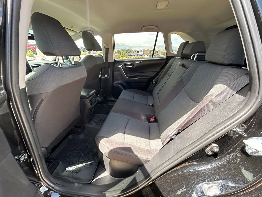 Used 2024 Toyota RAV4 AWD Hybrid image 25