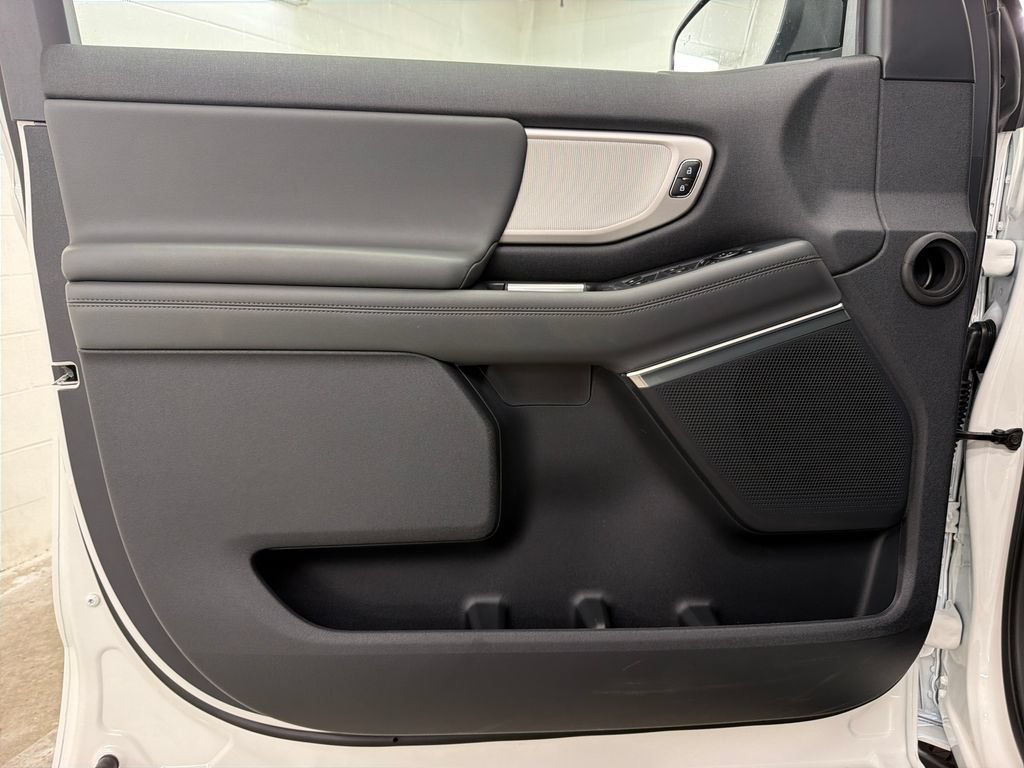 New 2027 Ford Expedition Max Active RWD image 15