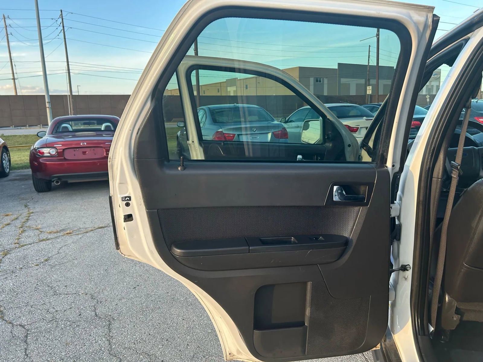 Used 2011 Ford Escape Limited image 11