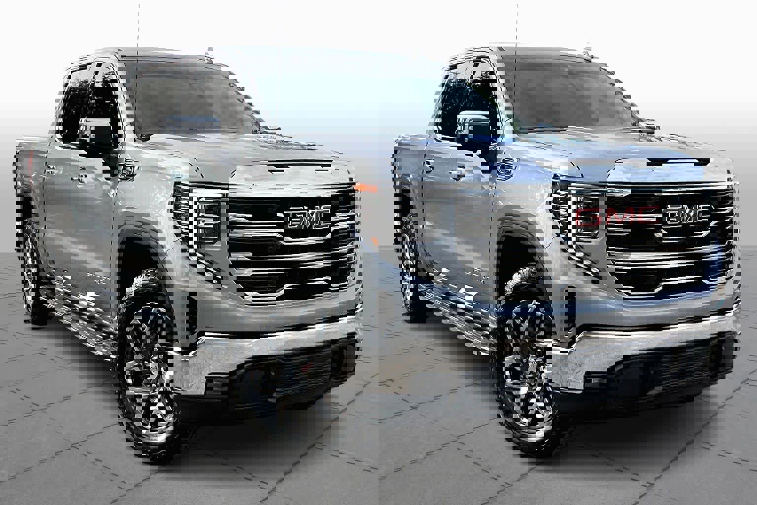 Used 2023 GMC Sierra 1500 SLT w/ SLT Premium Package AWD/4WD image 4