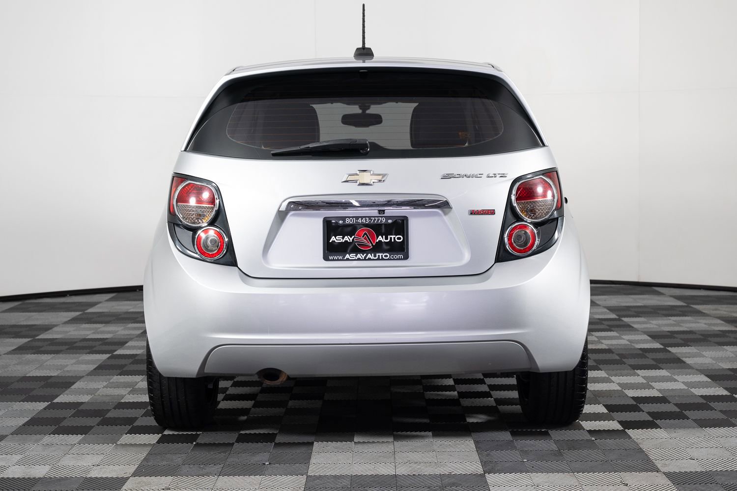 Used 2015 Chevrolet Sonic LTZ image 6