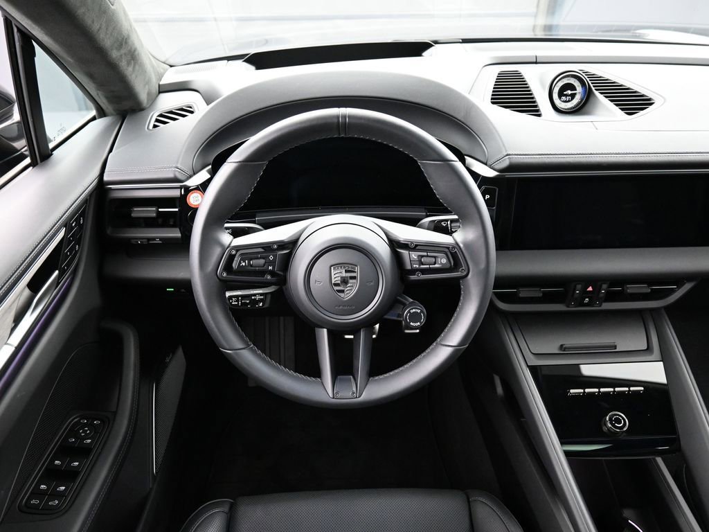 Certified 2024 Porsche Macan Turbo Electric image 18