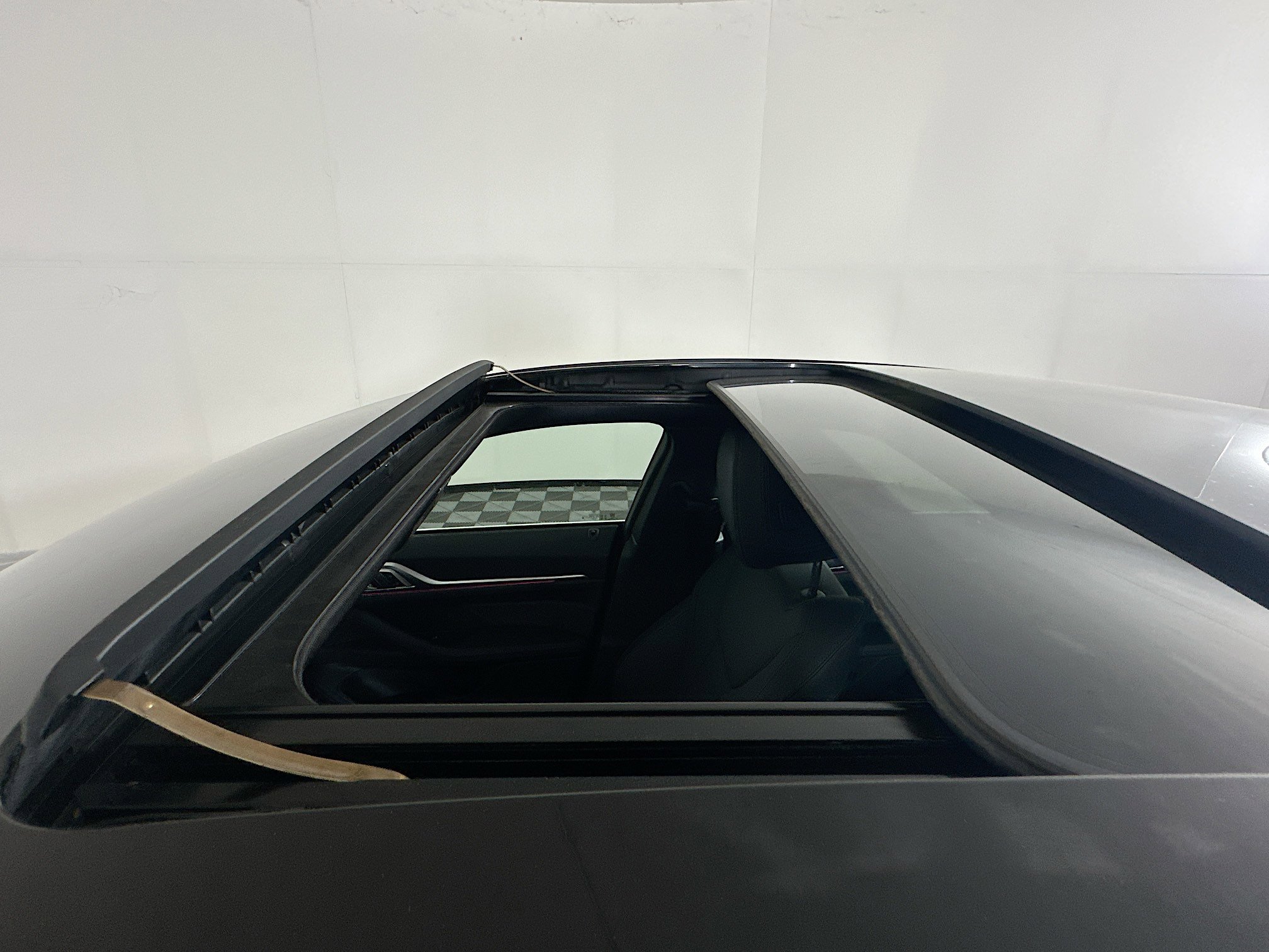 Used 2025 BMW i4 eDrive40 image 27
