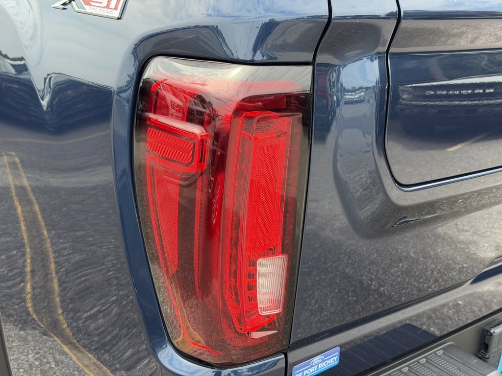 Used 2023 GMC Sierra 2500 SLT AWD/4WD image 12
