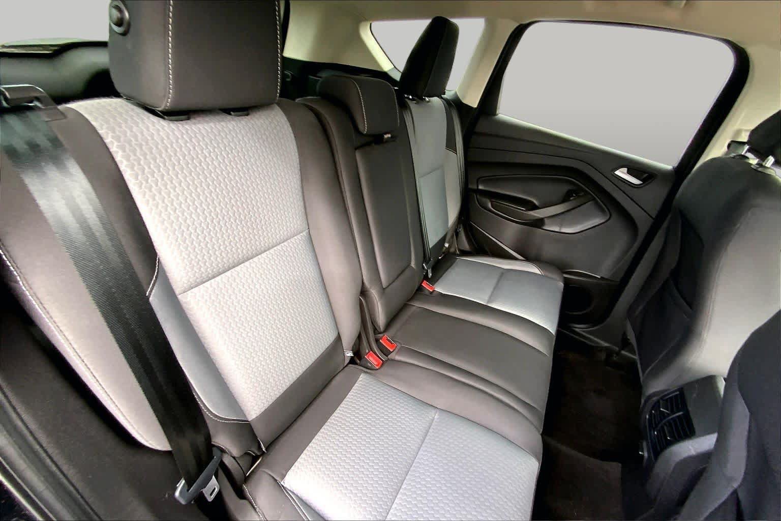 Certified 2018 Ford Escape SE w/ Ford Safe & Smart Package AWD/4WD image 18