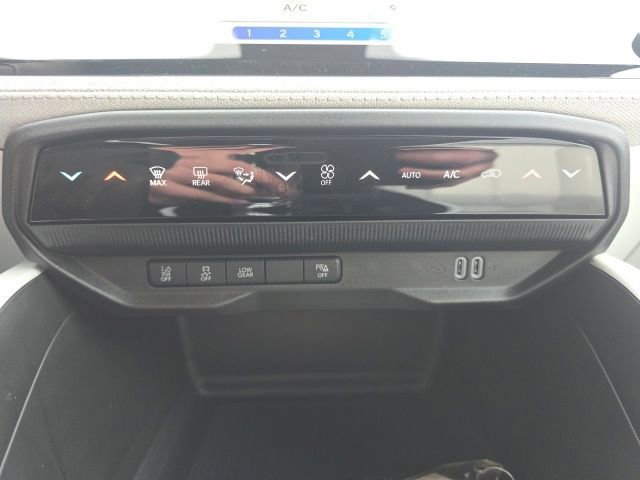 New 2026 Jeep Cherokee Laredo image 21