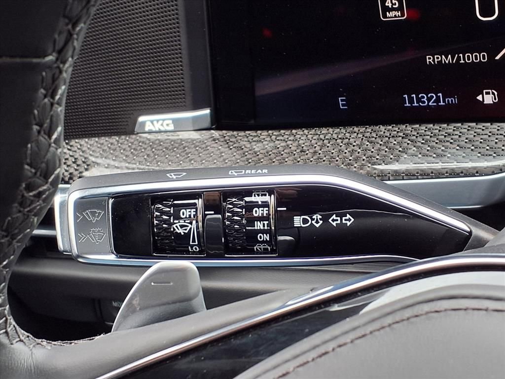 Used 2025 Cadillac Escalade V image 21