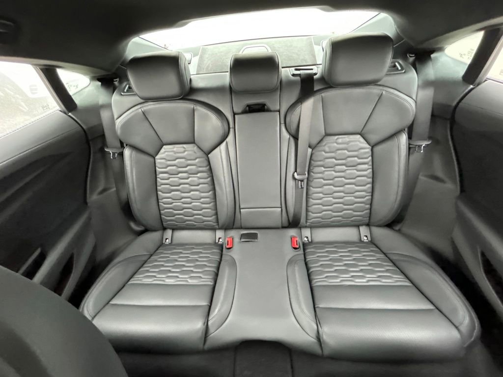 New 2026 Audi RS e-tron GT Base image 13