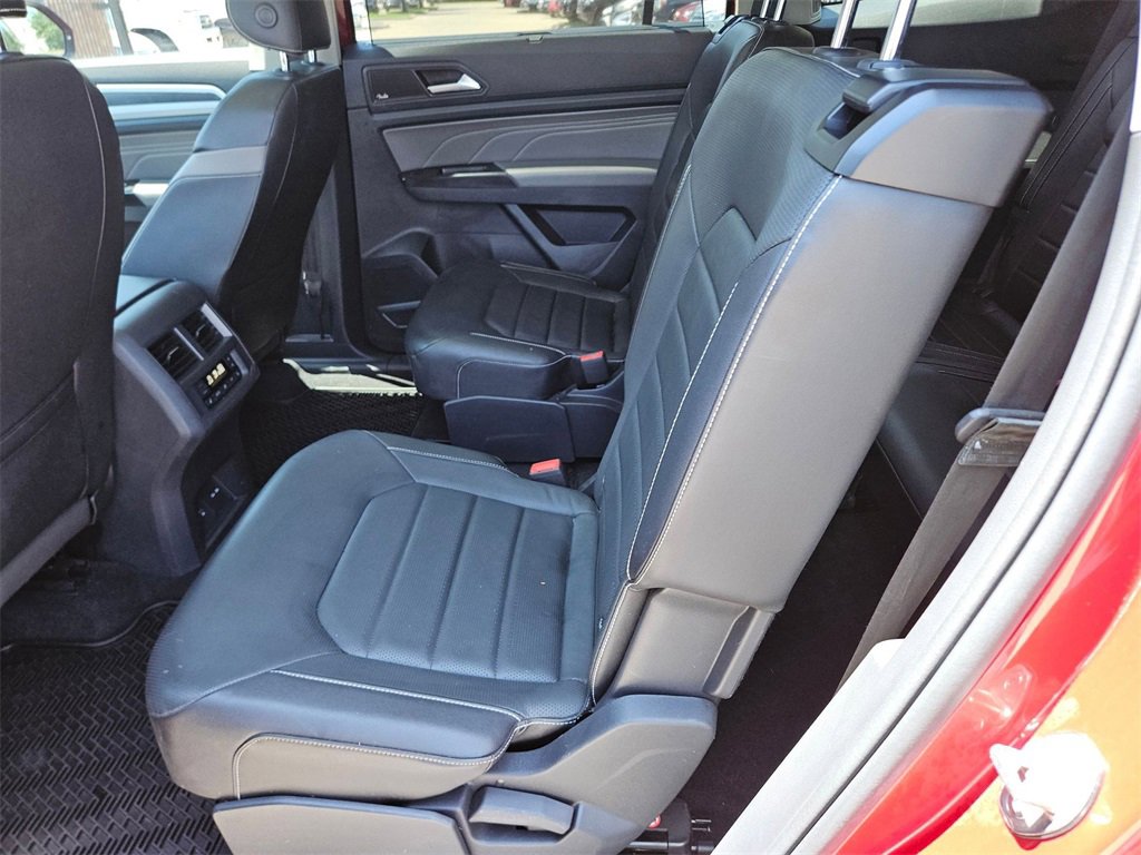 Used 2021 Volkswagen Atlas SEL Premium image 11