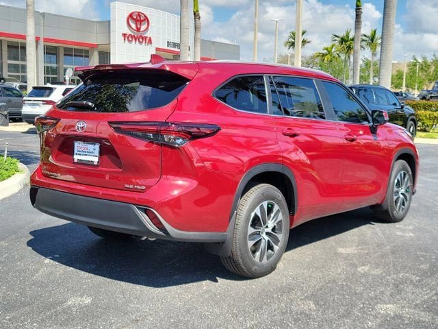 New 2026 Toyota Highlander XLE image 4