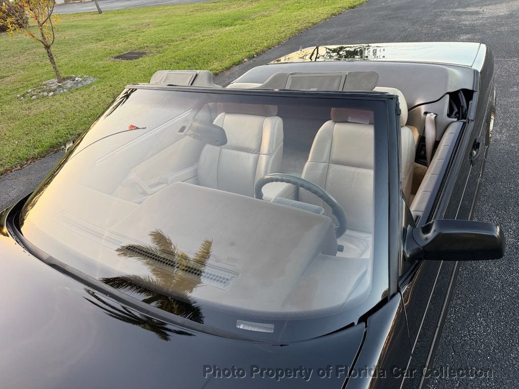 Used 1993 Cadillac Allante image 25