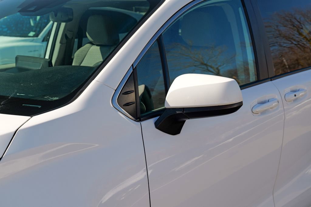 Used 2022 Toyota Sienna LE w/ LE Plus Package image 11