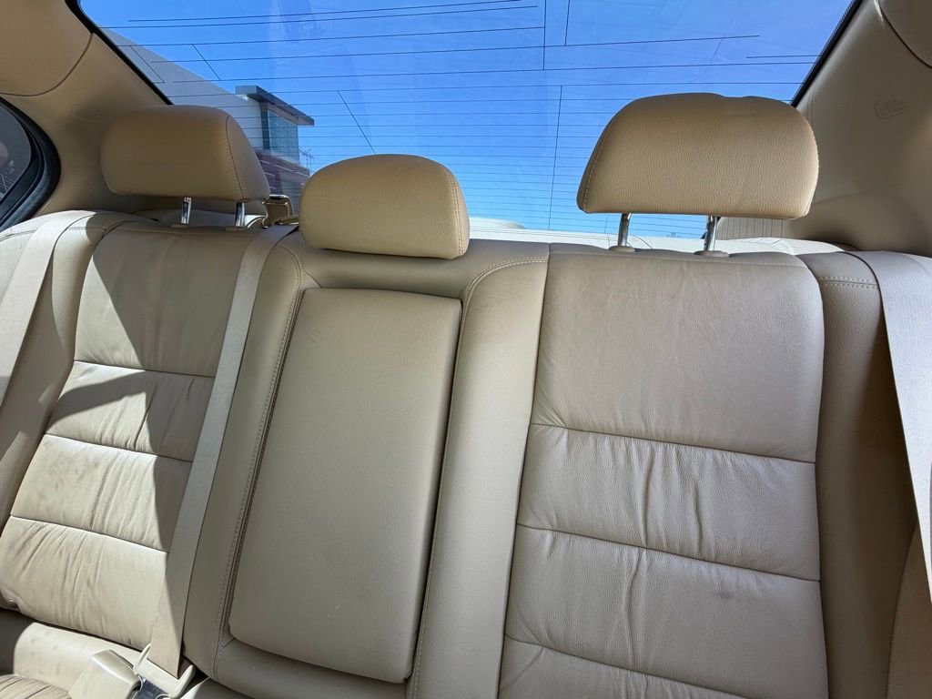 Used 2012 Honda Accord EX-L image 7