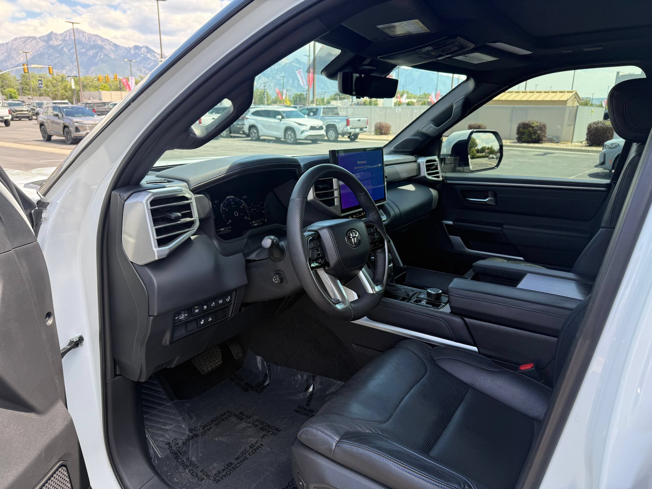 Certified 2023 Toyota Sequoia Platinum AWD/4WD image 11